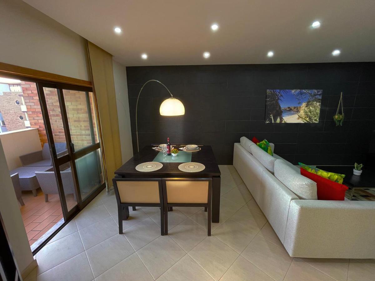 Sunset Apartment *